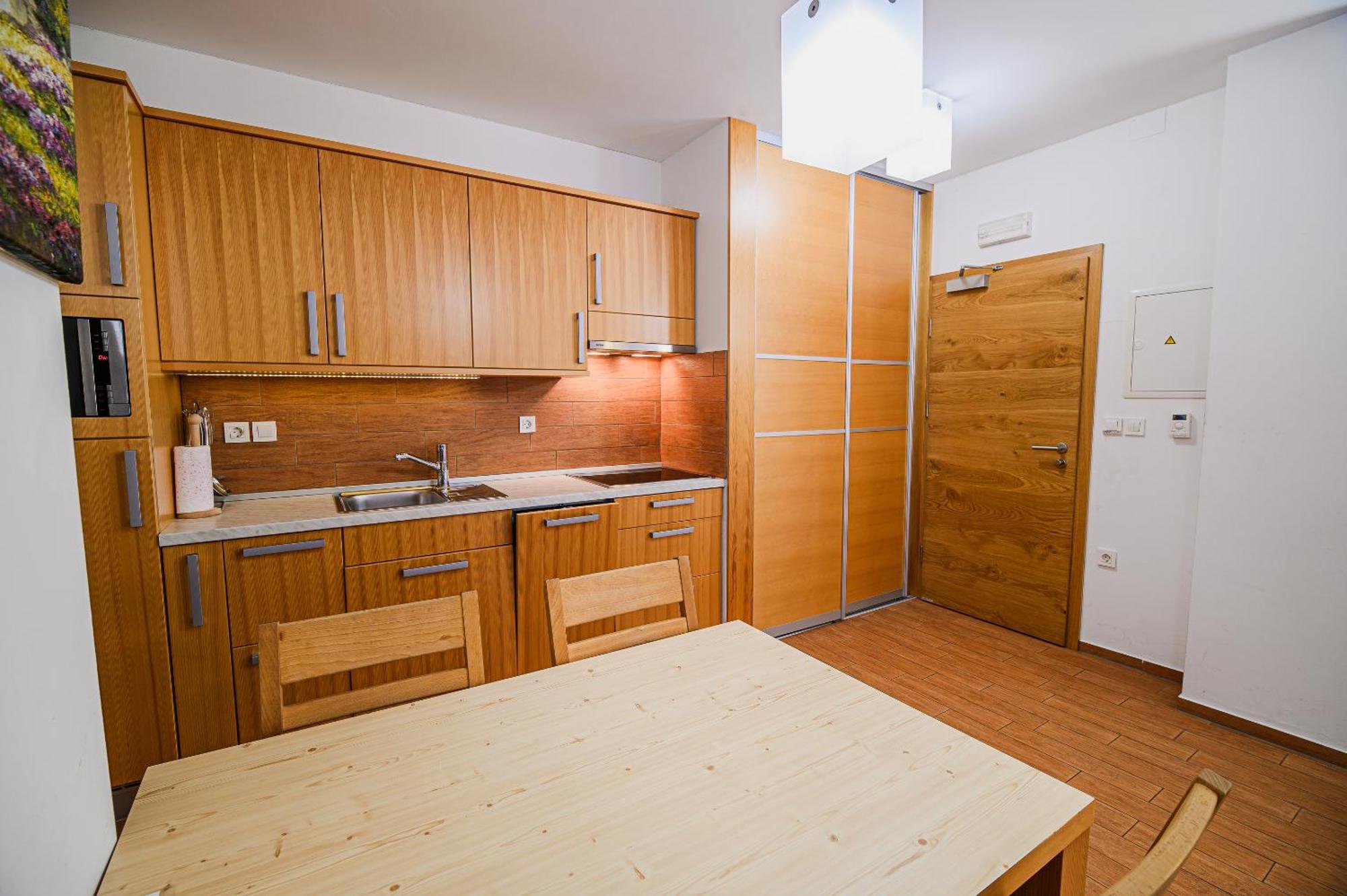 Apartments Maleric With Indoor Pool And Wellness Dragatus Room photo