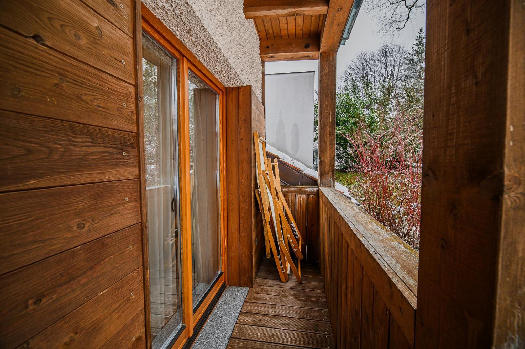 Apartments Maleric With Indoor Pool And Wellness Dragatus Room photo